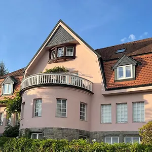 Rosa Apartment